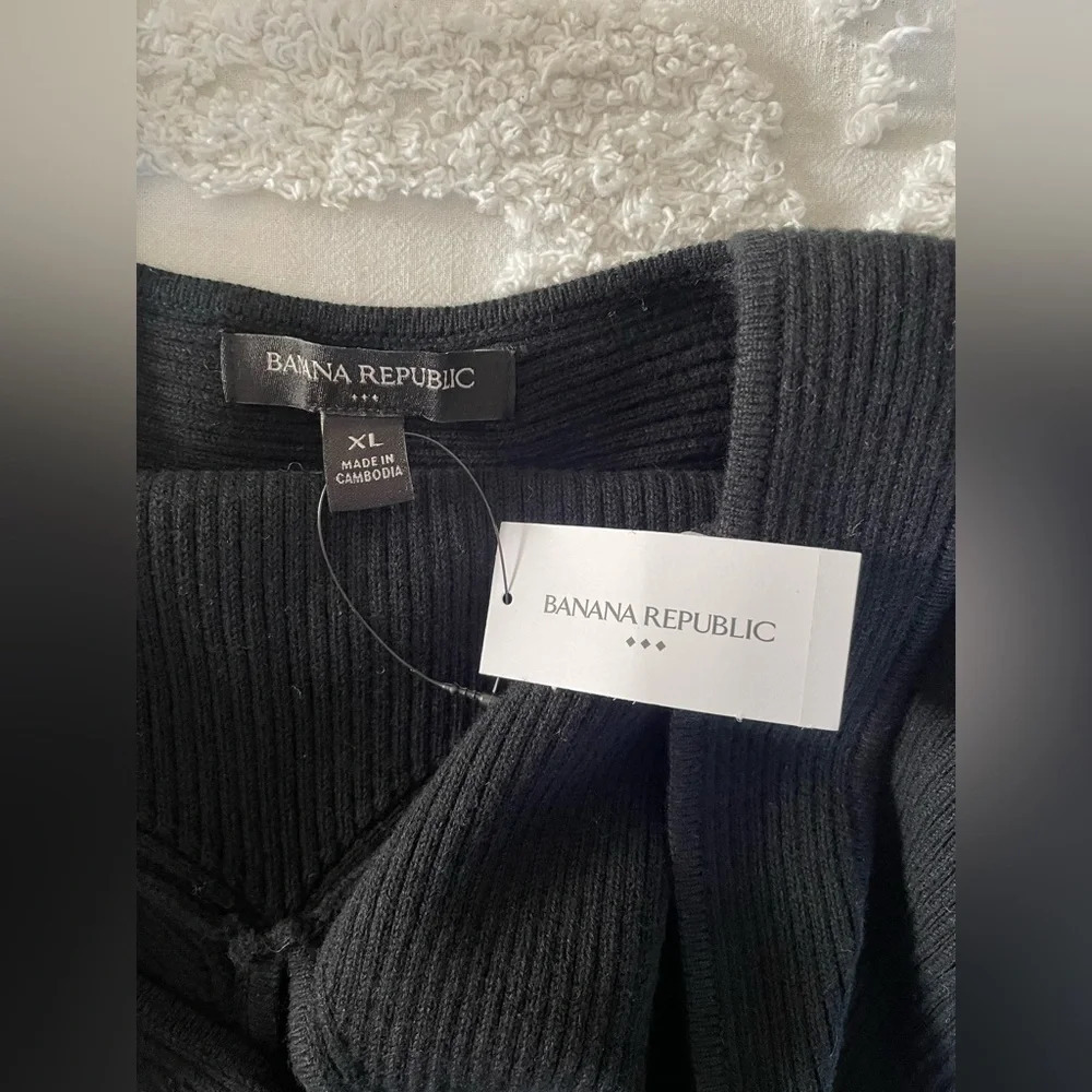 Banana Republic Ribbed Cross-Front Tank - Picture 6 of 10